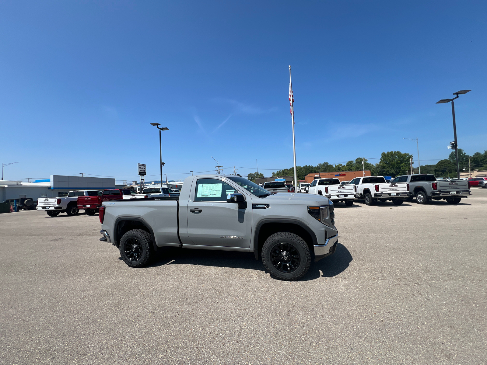 2024 GMC Sierra 1500 Pro 2