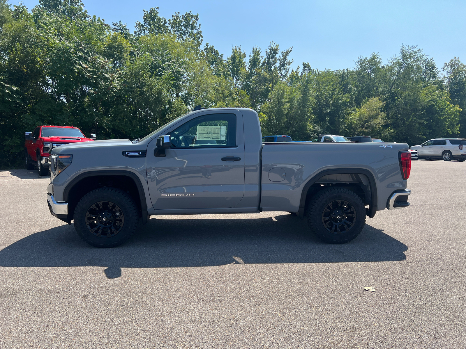 2024 GMC Sierra 1500 Pro 9