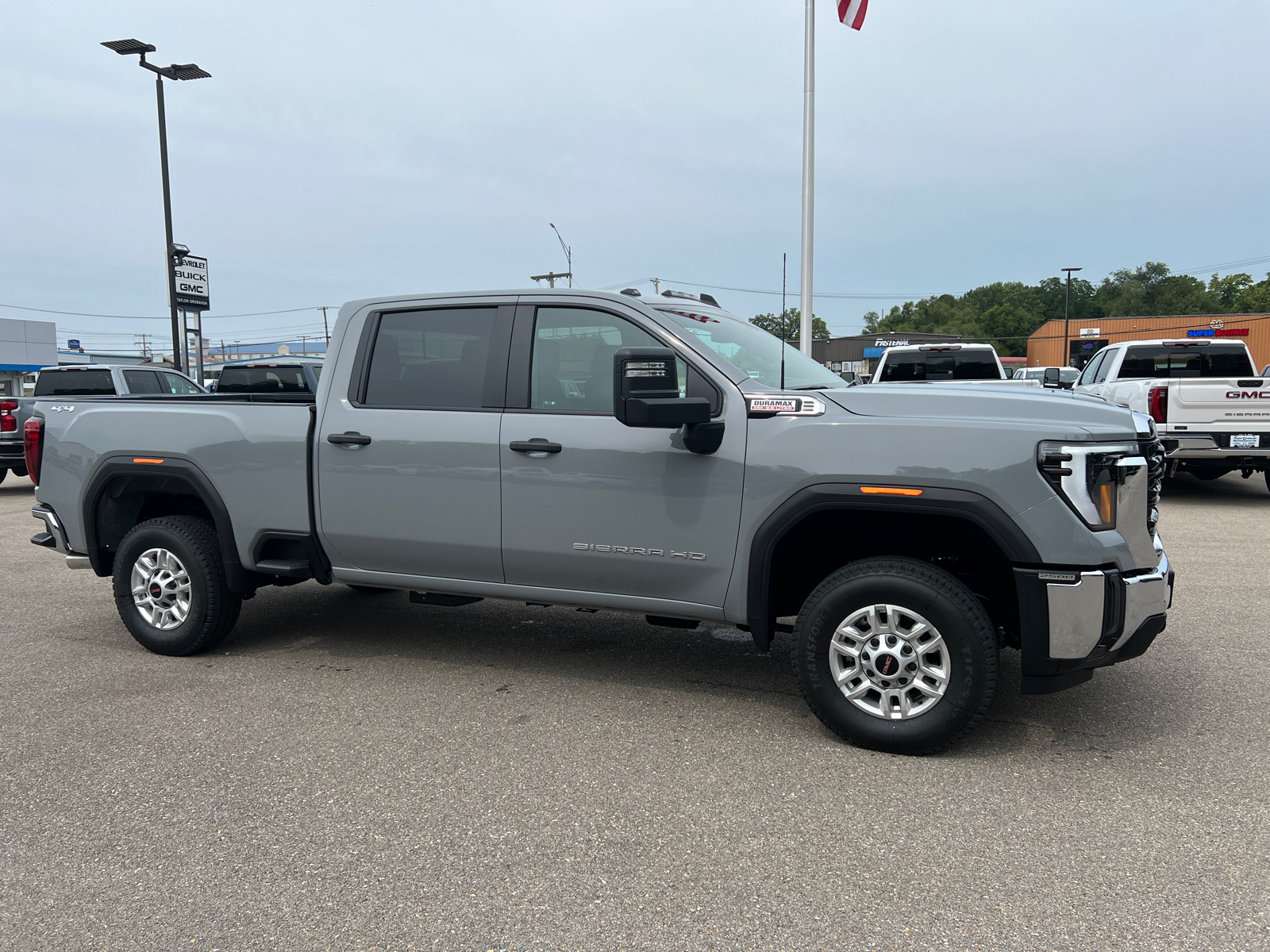 2024 GMC Sierra 2500HD Pro 3