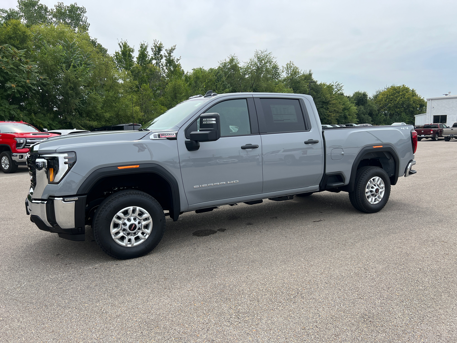 2024 GMC Sierra 2500HD Pro 7