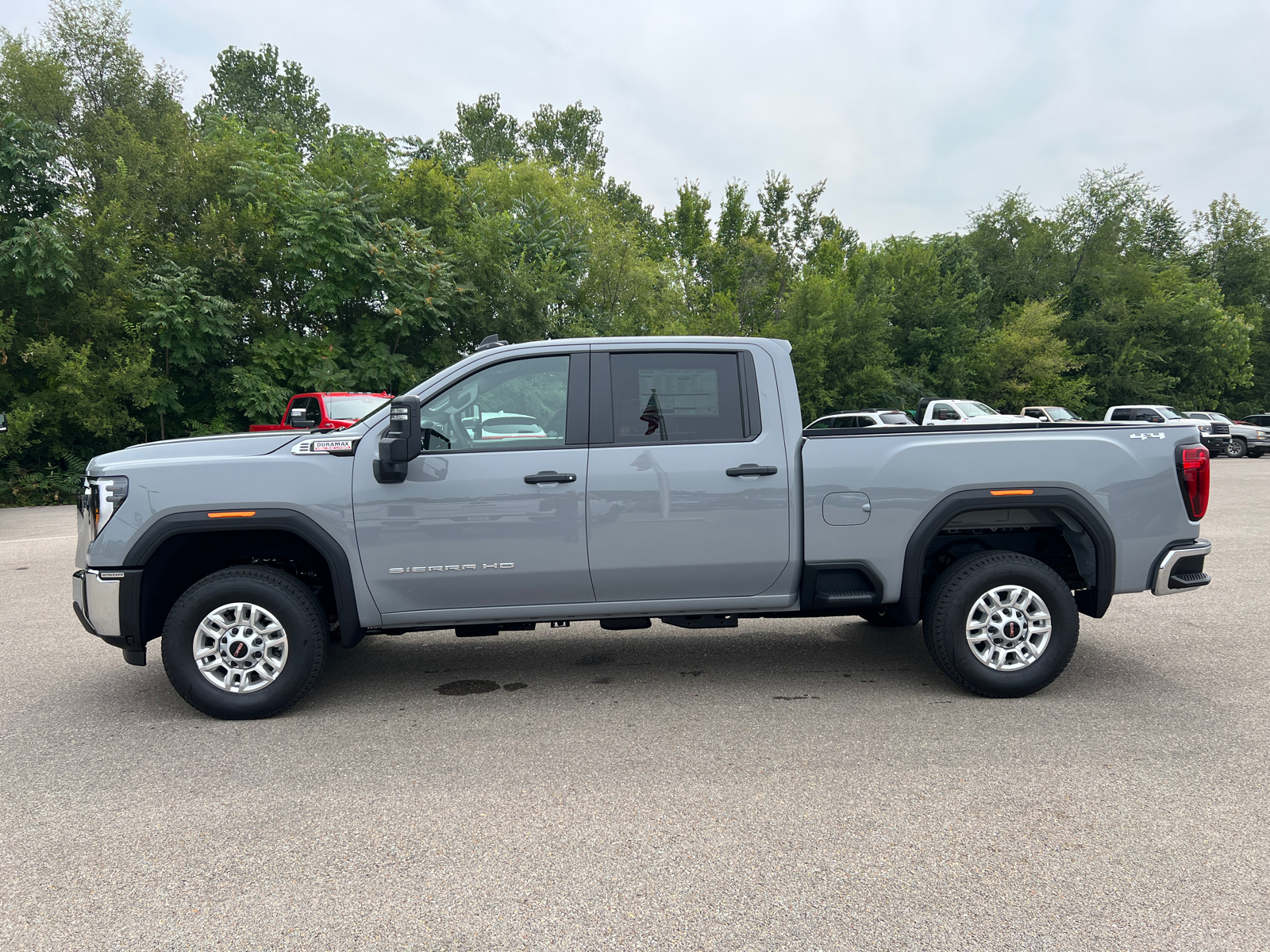 2024 GMC Sierra 2500HD Pro 9