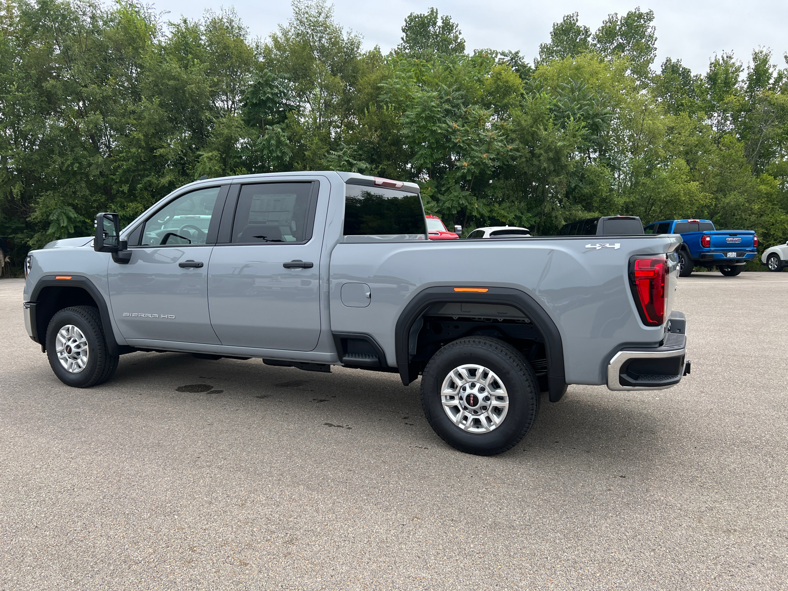 2024 GMC Sierra 2500HD Pro 11