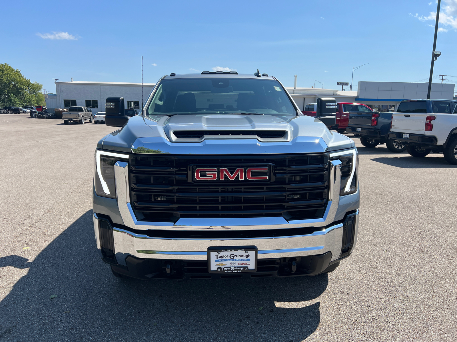 2024 GMC Sierra 2500HD Pro 6