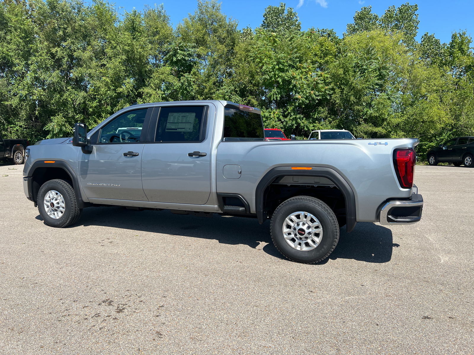 2024 GMC Sierra 2500HD Pro 11