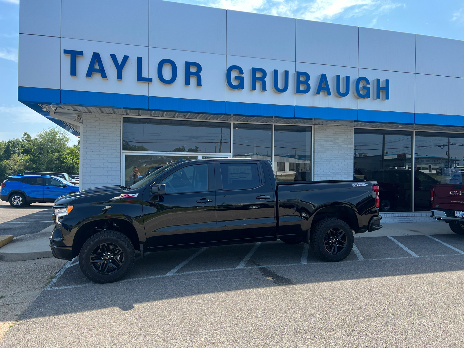 2024 Chevrolet Silverado 1500 LT Trail Boss 1