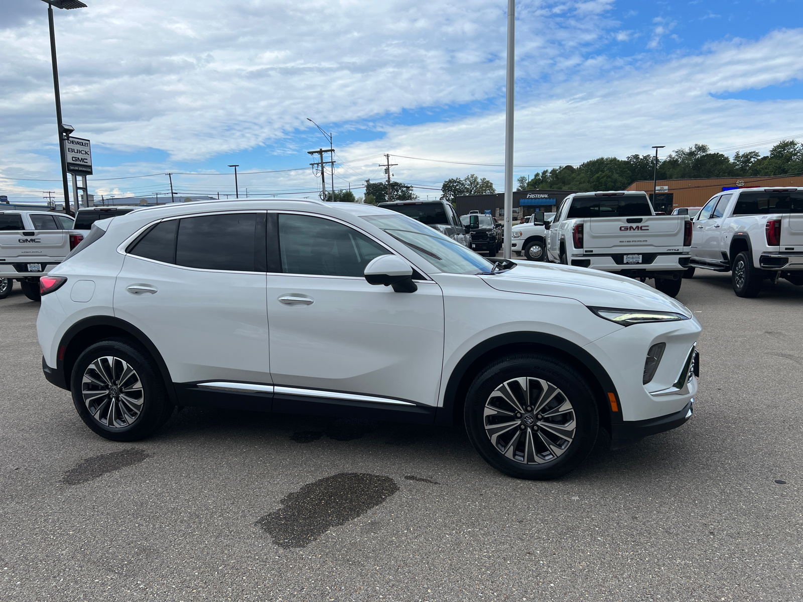 2024 Buick Envision Preferred 3