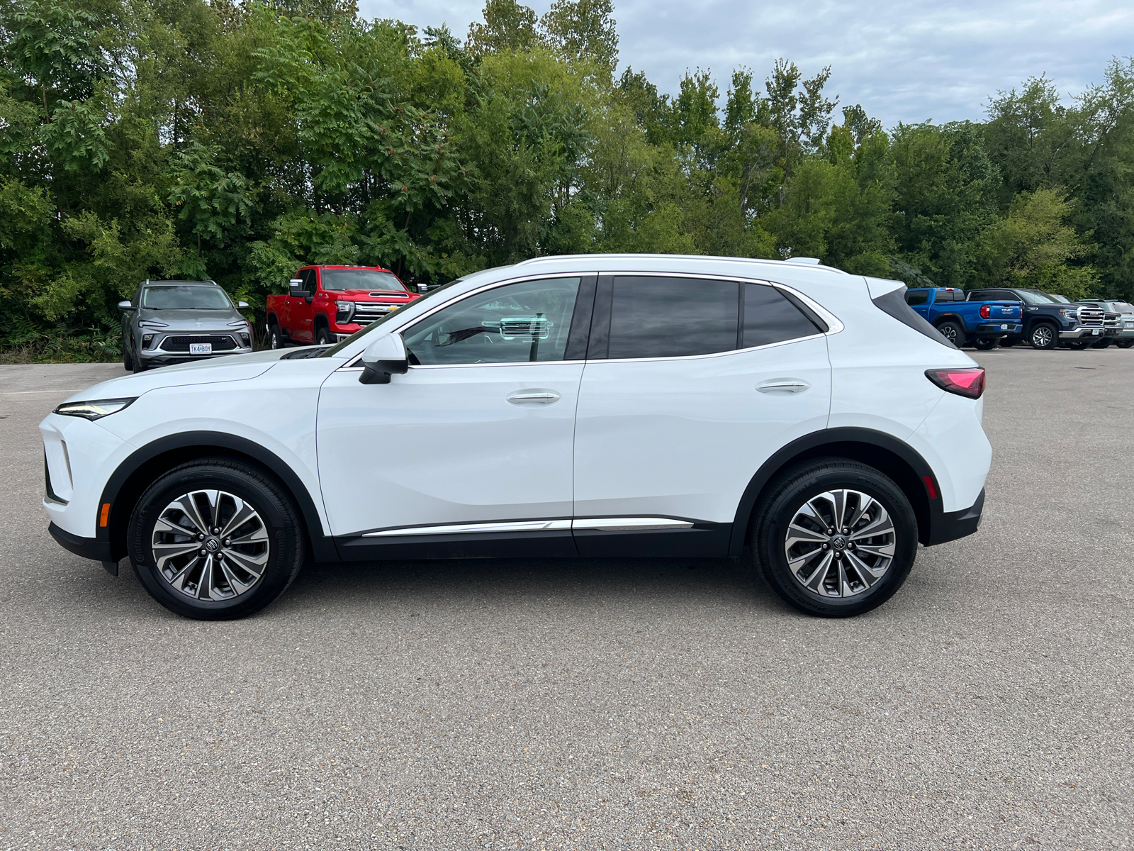 2024 Buick Envision Preferred 8