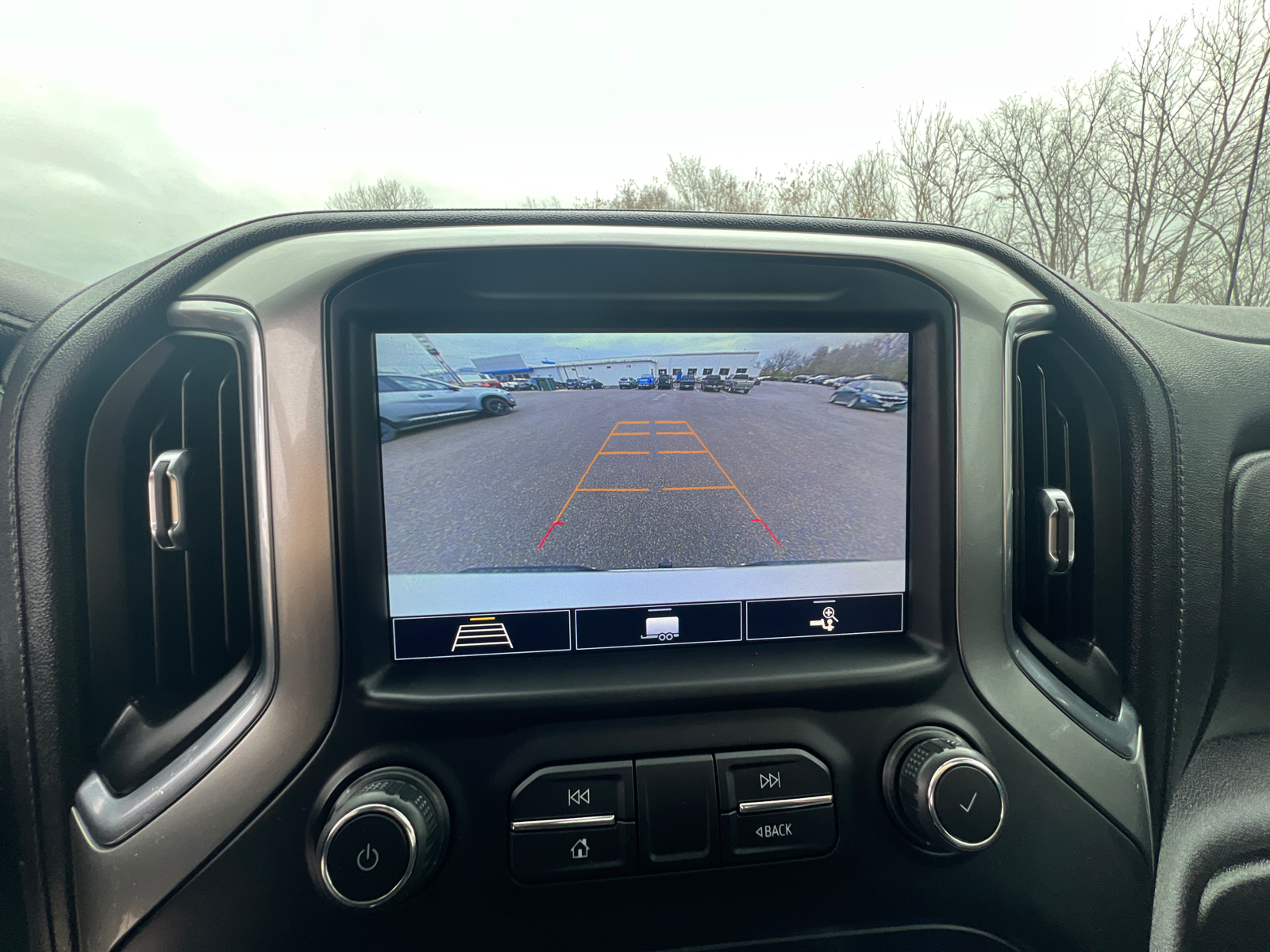 2020 Chevrolet Silverado 1500 LTZ 25