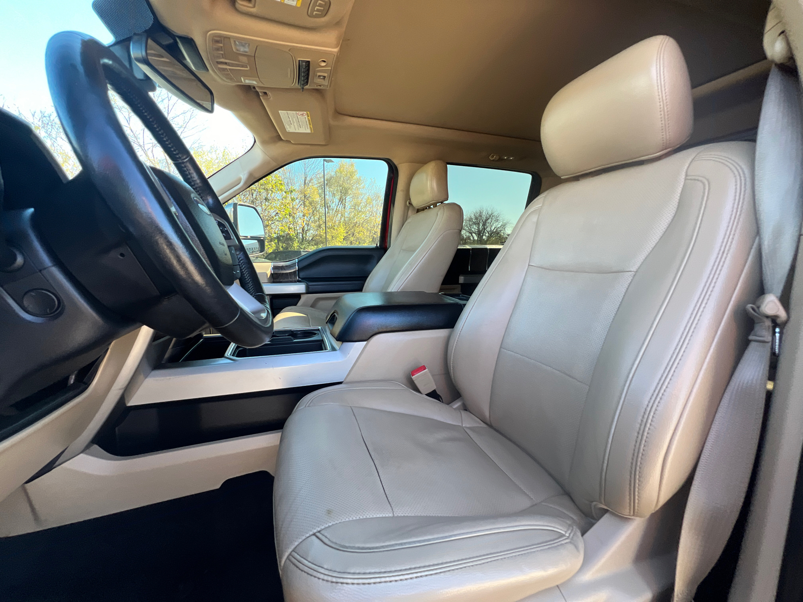 2018 Ford Super Duty F-250 SRW  17