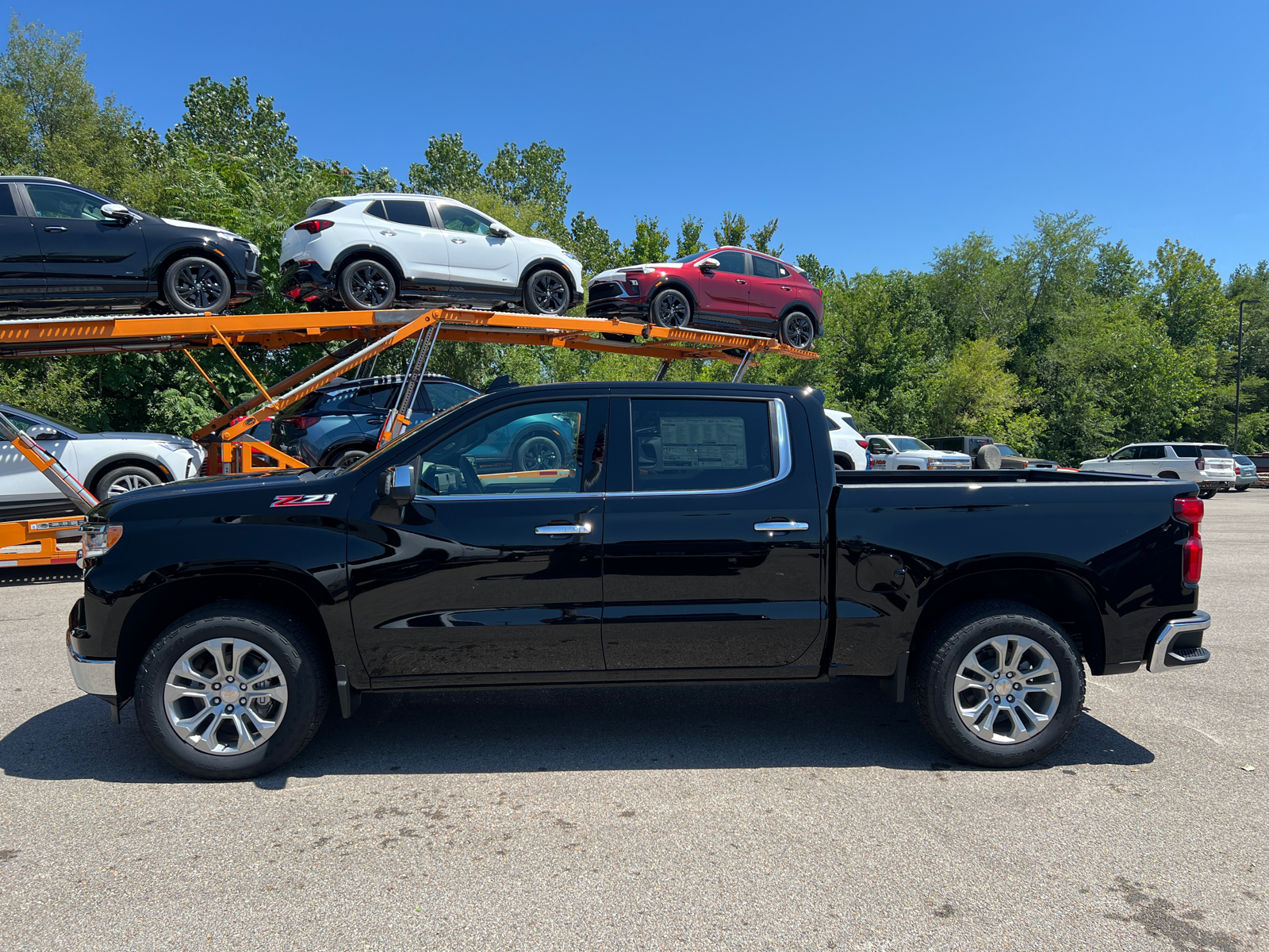 2024 Chevrolet Silverado 1500 LTZ 9