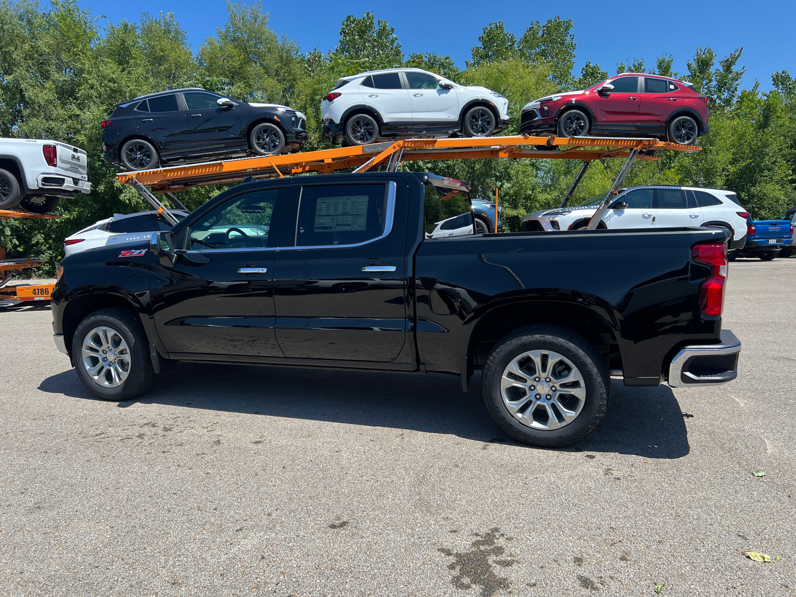 2024 Chevrolet Silverado 1500 LTZ 11