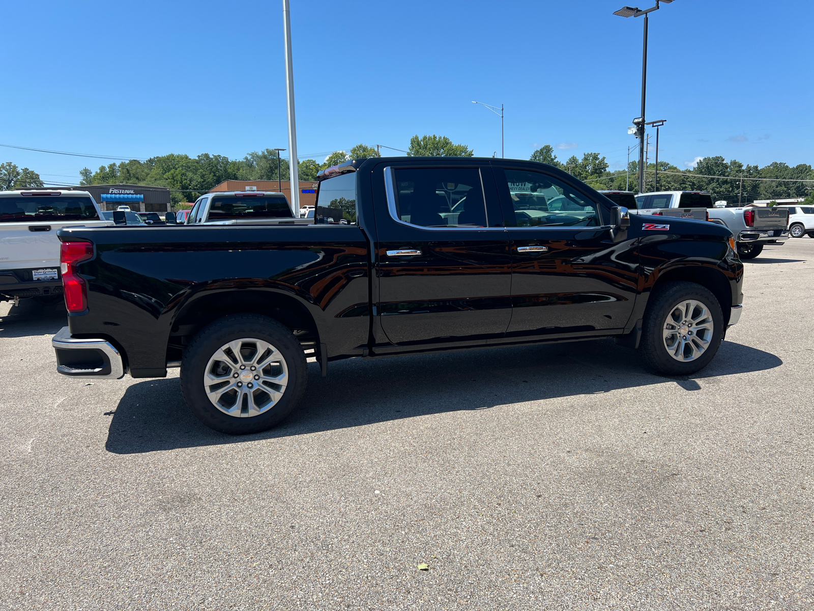 2024 Chevrolet Silverado 1500 LTZ 15