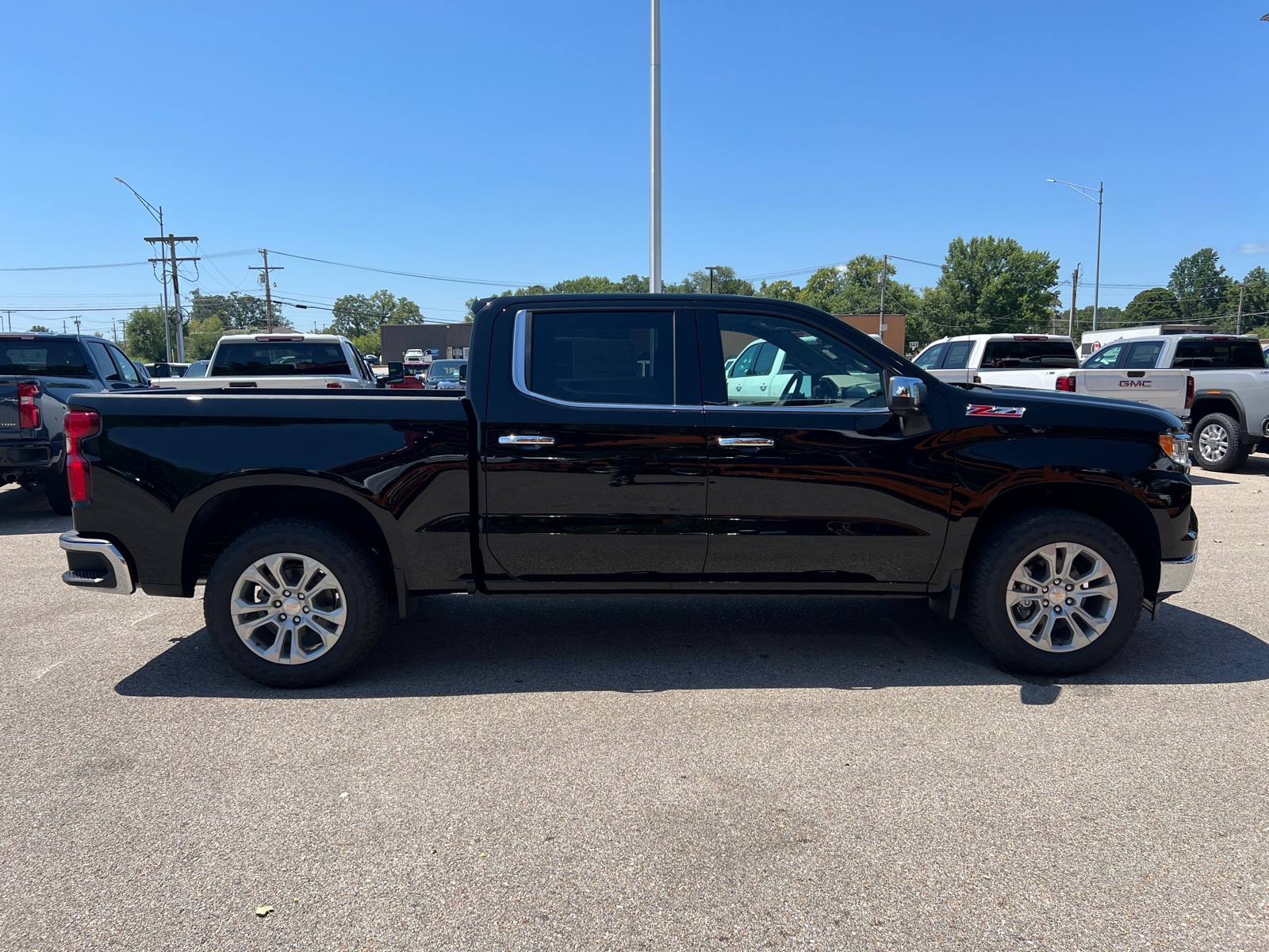 2024 Chevrolet Silverado 1500 LTZ 17