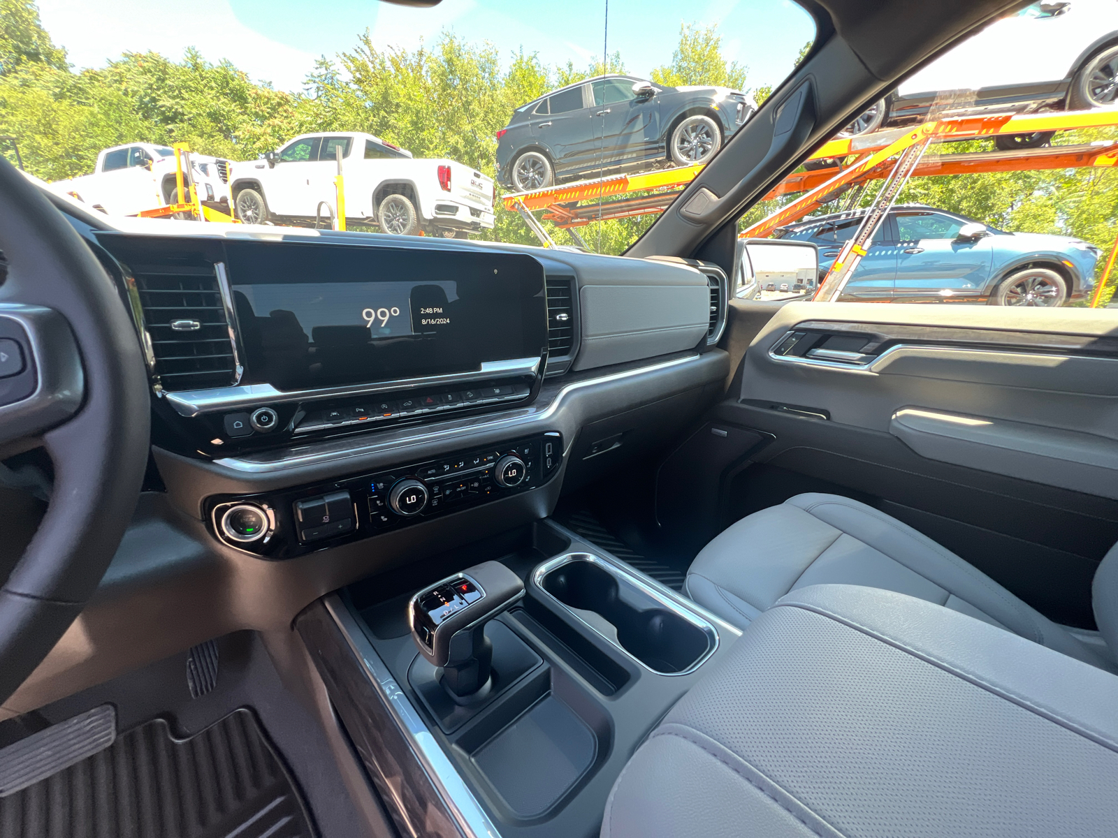 2024 Chevrolet Silverado 1500 LTZ 21