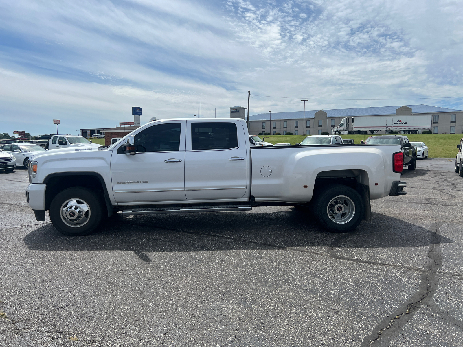 2018 GMC Sierra 3500HD Denali 2