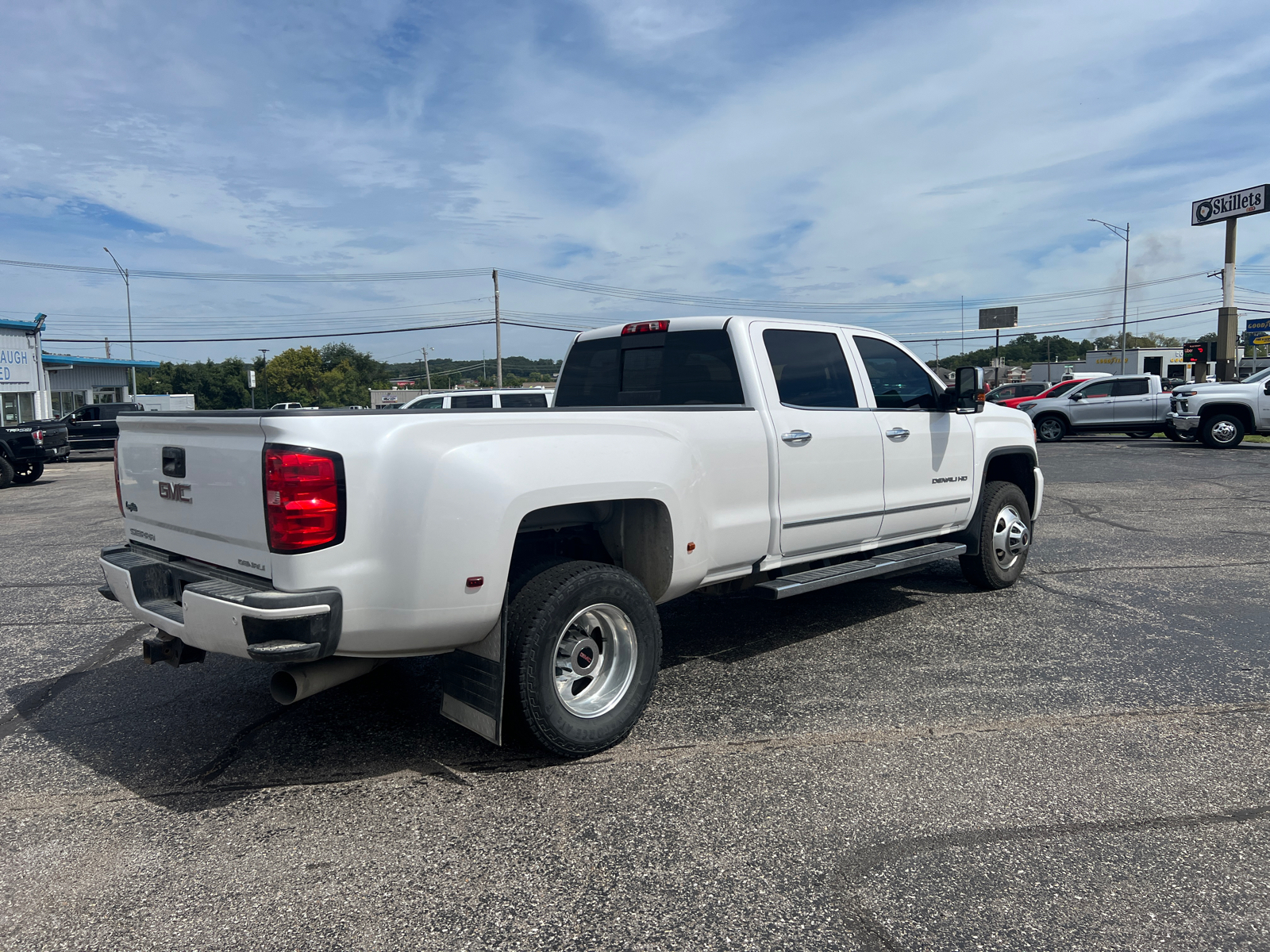 2018 GMC Sierra 3500HD Denali 4