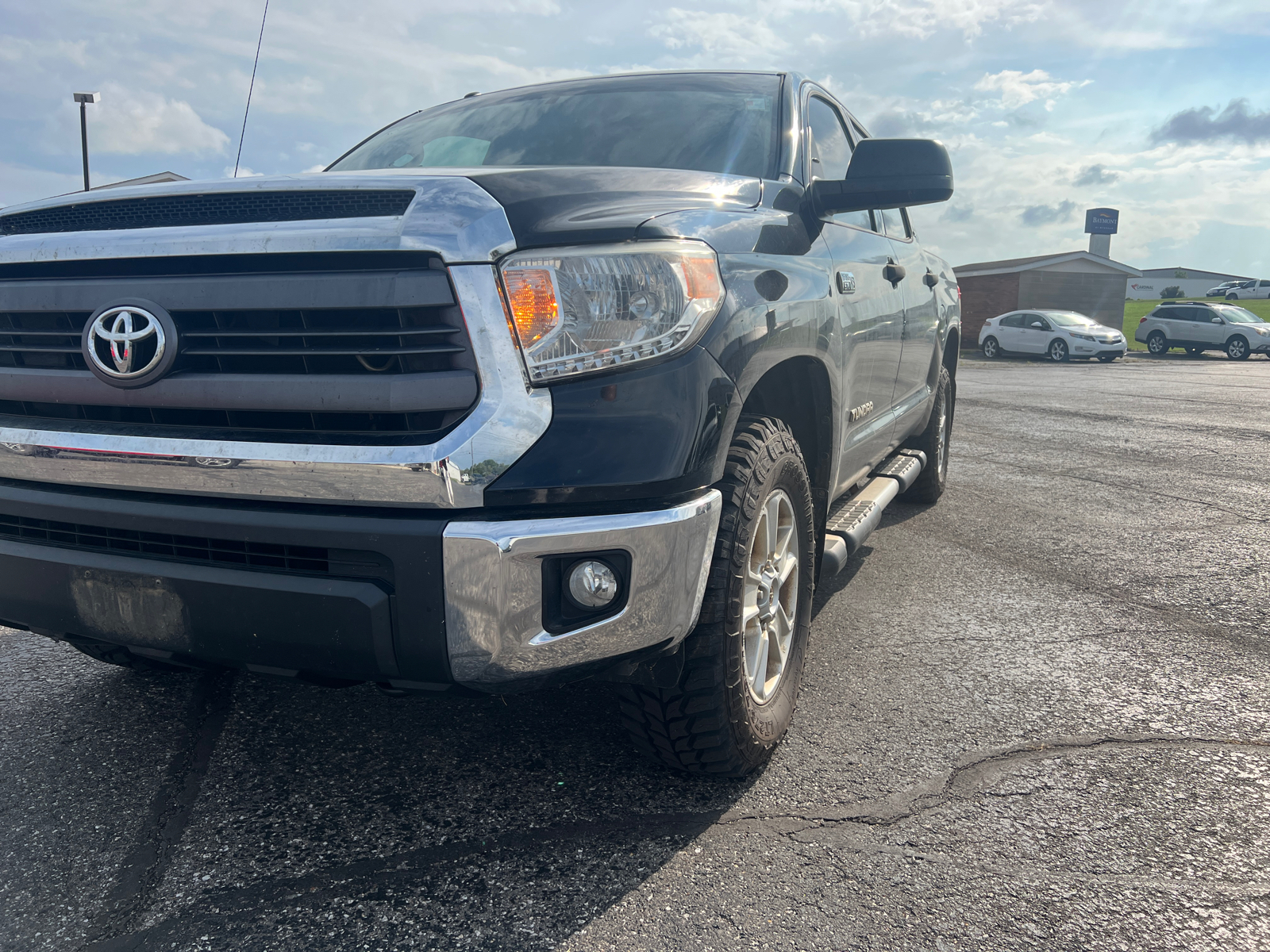 2015 Toyota Tundra 4WD Truck  3