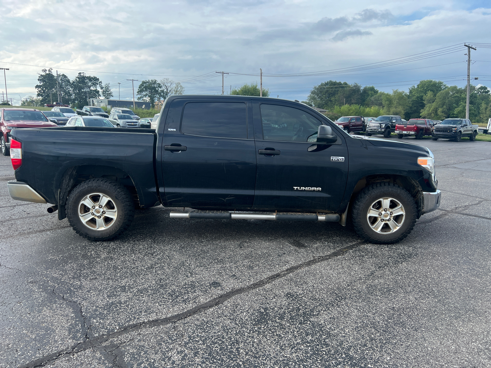 2015 Toyota Tundra 4WD Truck  9