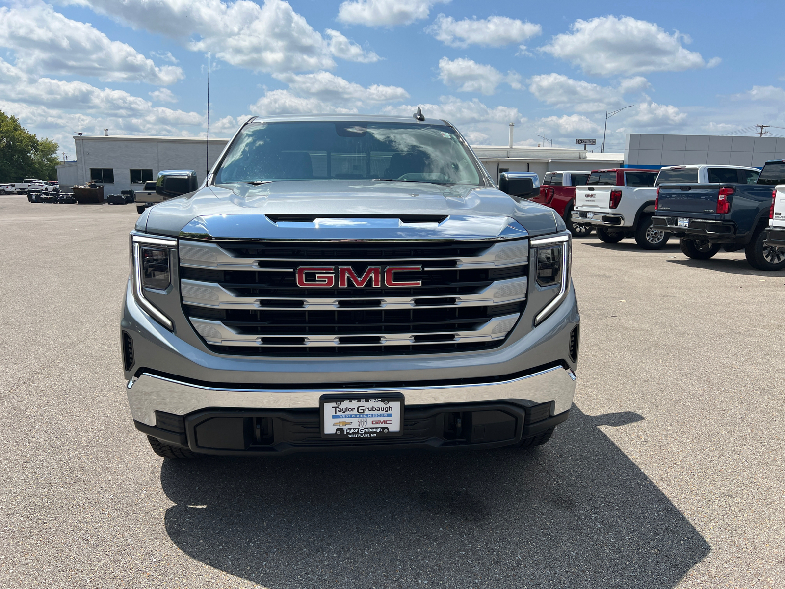 2024 GMC Sierra 1500 SLE 5