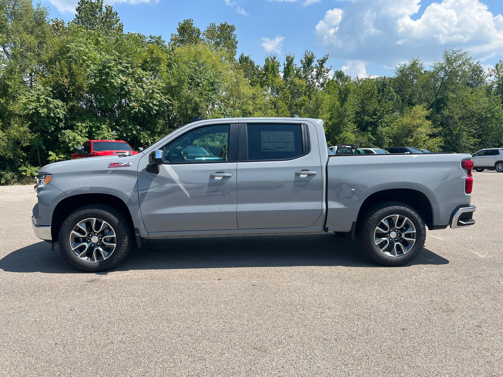 2024 Chevrolet Silverado 1500 LT 8