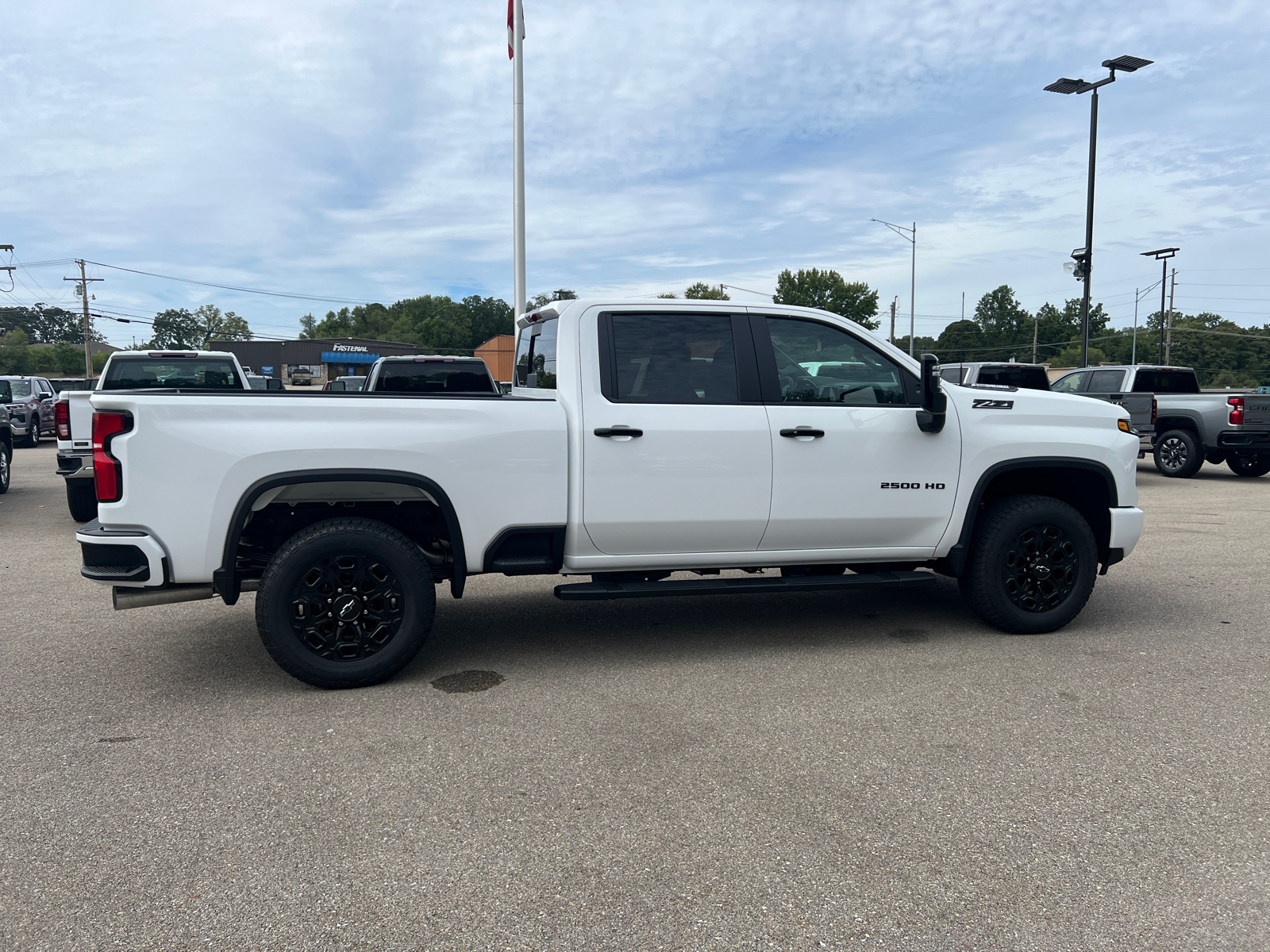 2024 Chevrolet Silverado 2500HD LT 12