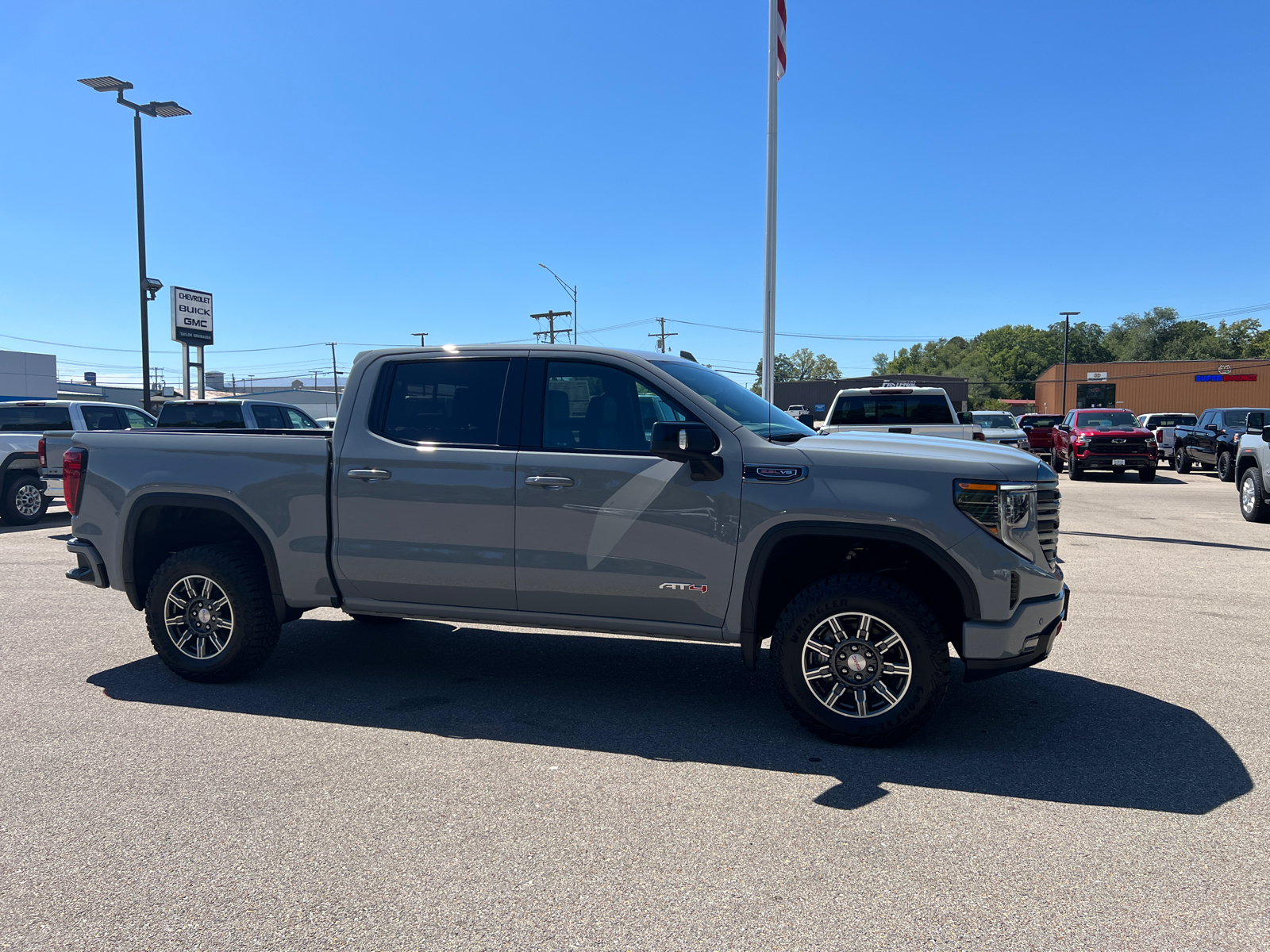 2024 GMC Sierra 1500 AT4 3