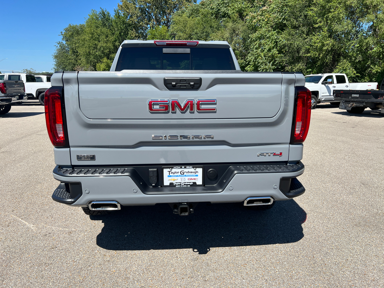 2024 GMC Sierra 1500 AT4 10