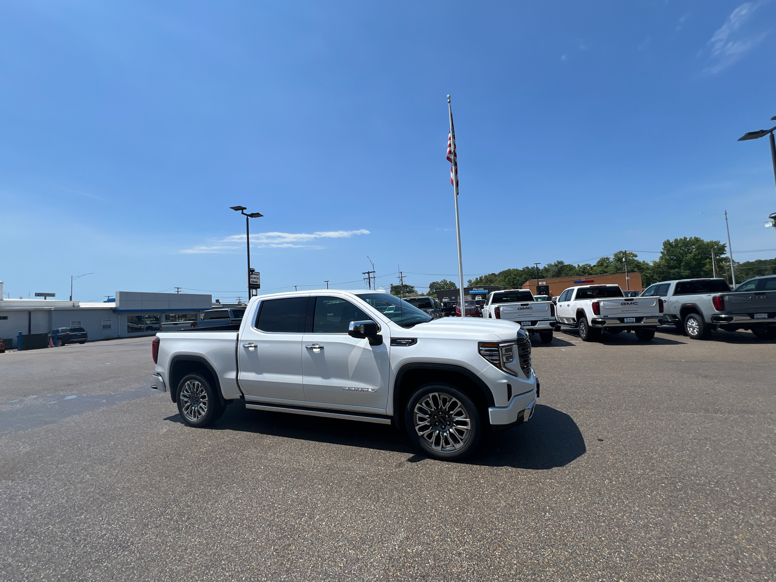 2024 GMC Sierra 1500 Denali Ultimate 2