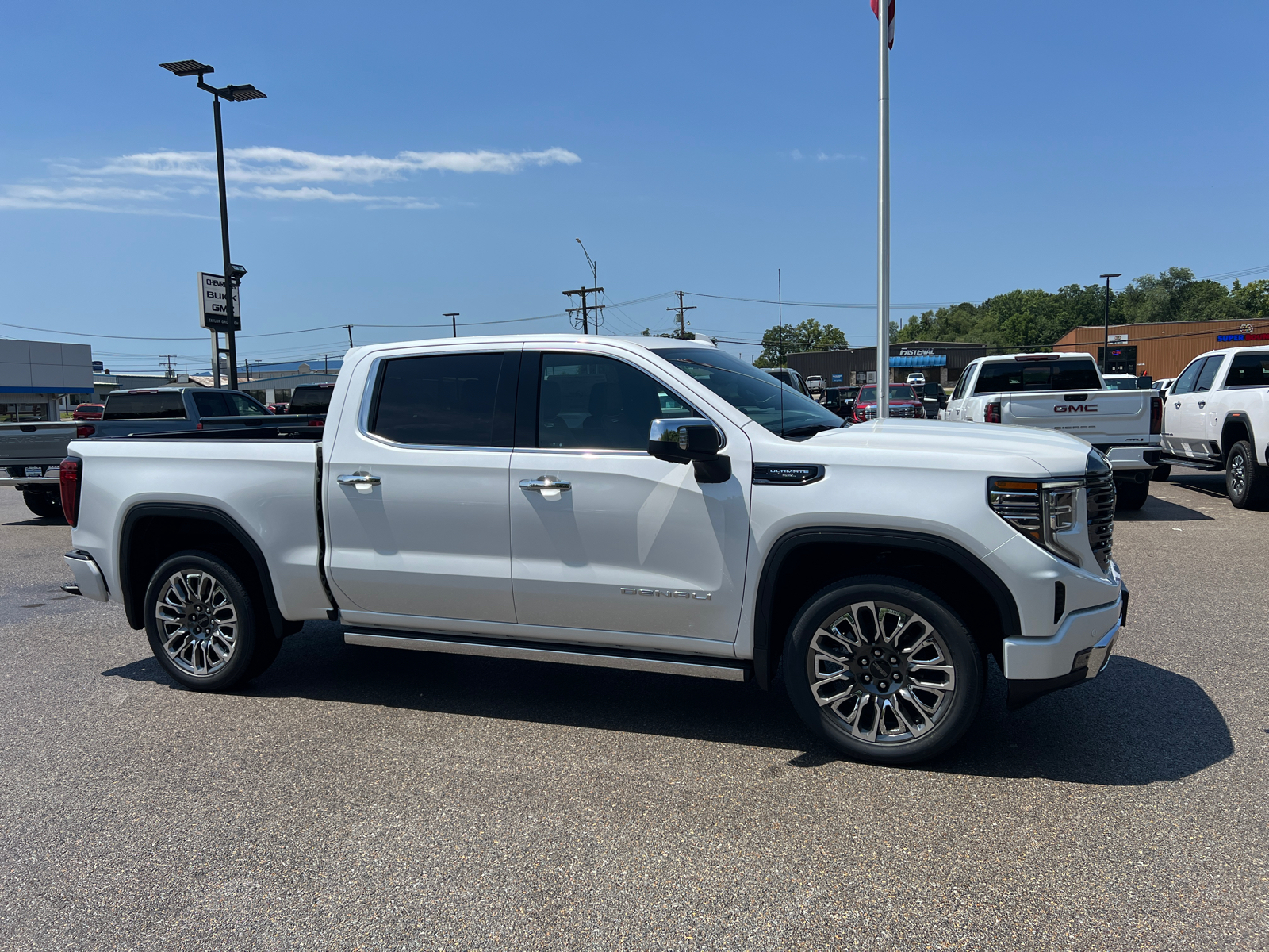 2024 GMC Sierra 1500 Denali Ultimate 3