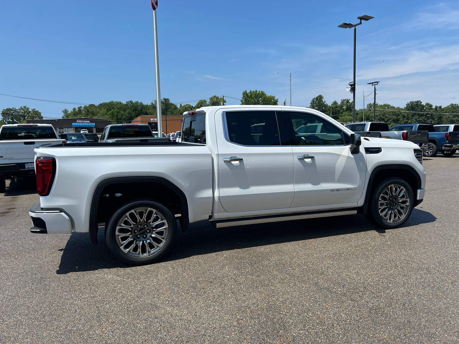 2024 GMC Sierra 1500 Denali Ultimate 16