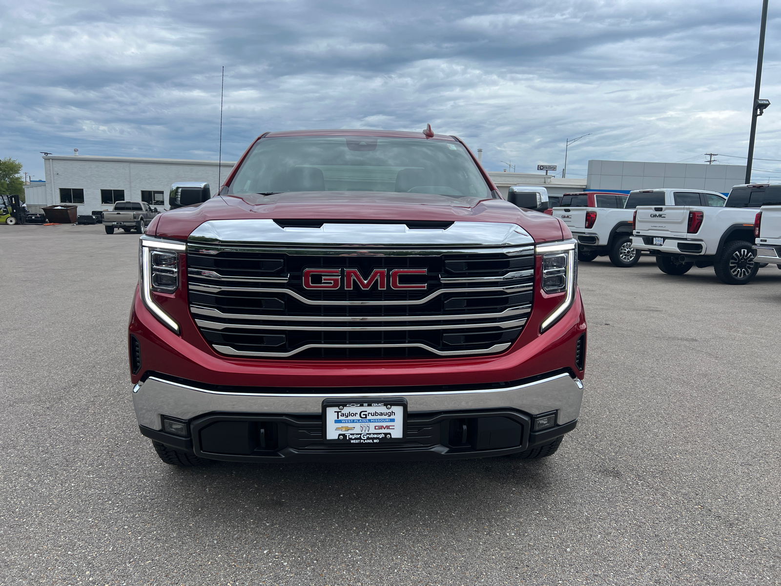 2024 GMC Sierra 1500 SLT 5