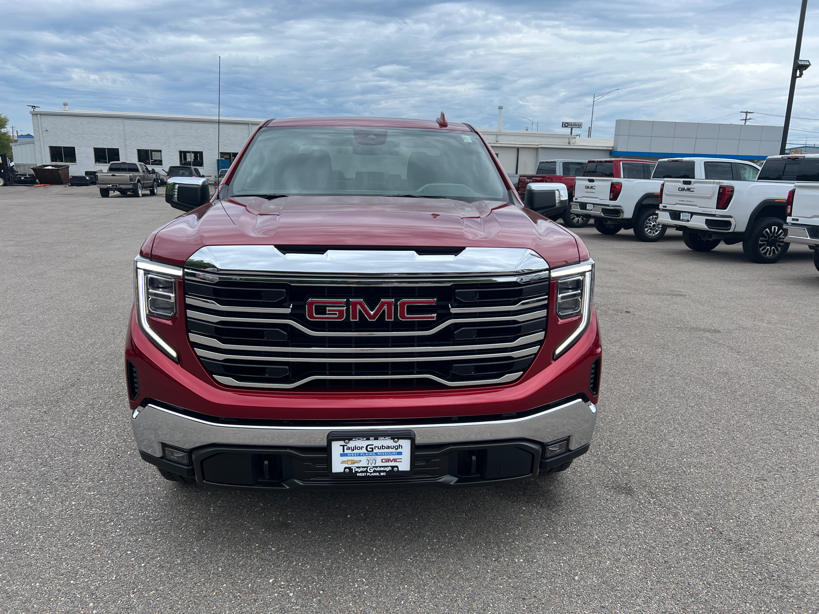 2024 GMC Sierra 1500 SLT 6