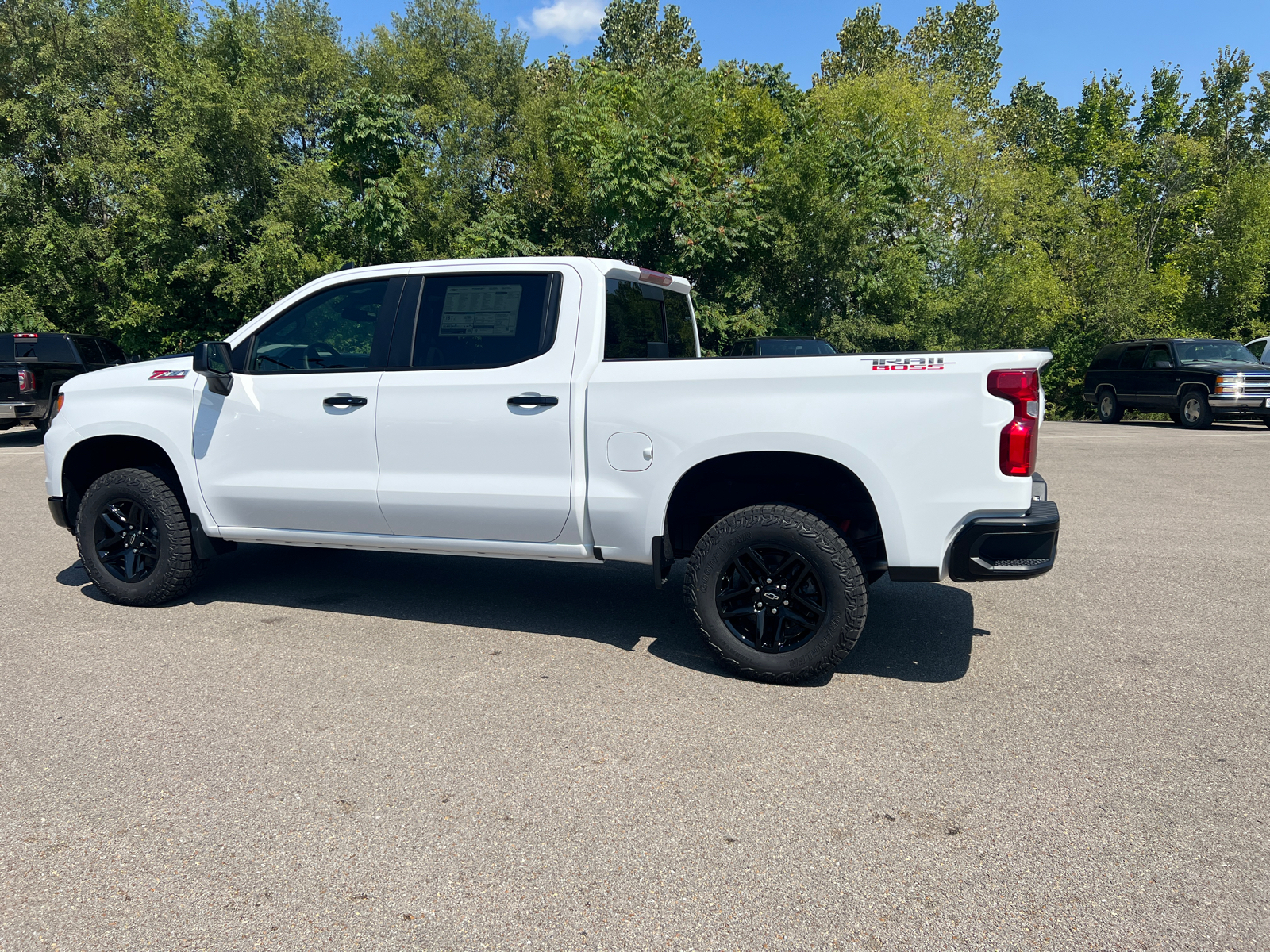 2024 Chevrolet Silverado 1500 LT Trail Boss 9