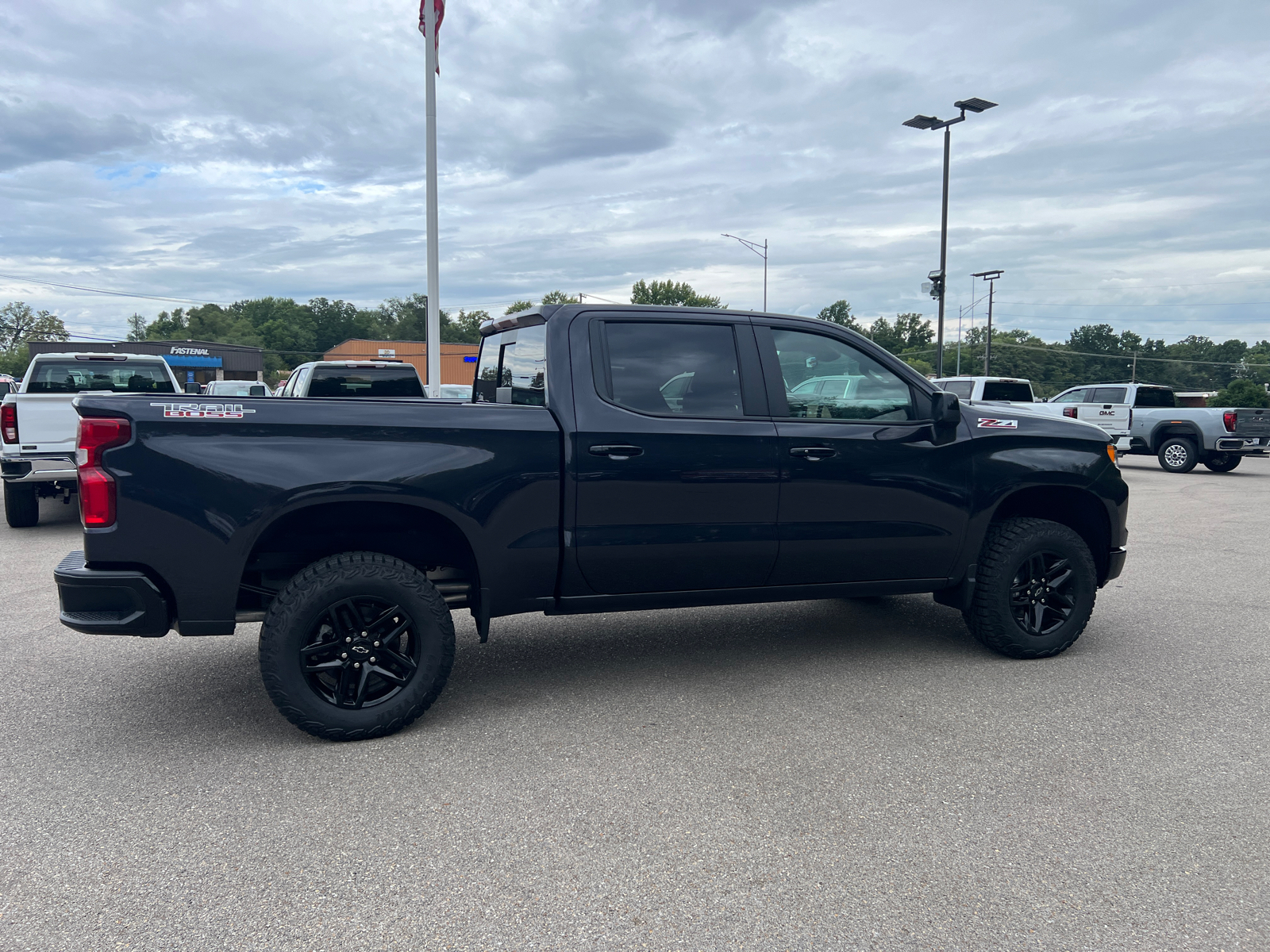 2024 Chevrolet Silverado 1500 LT Trail Boss 12