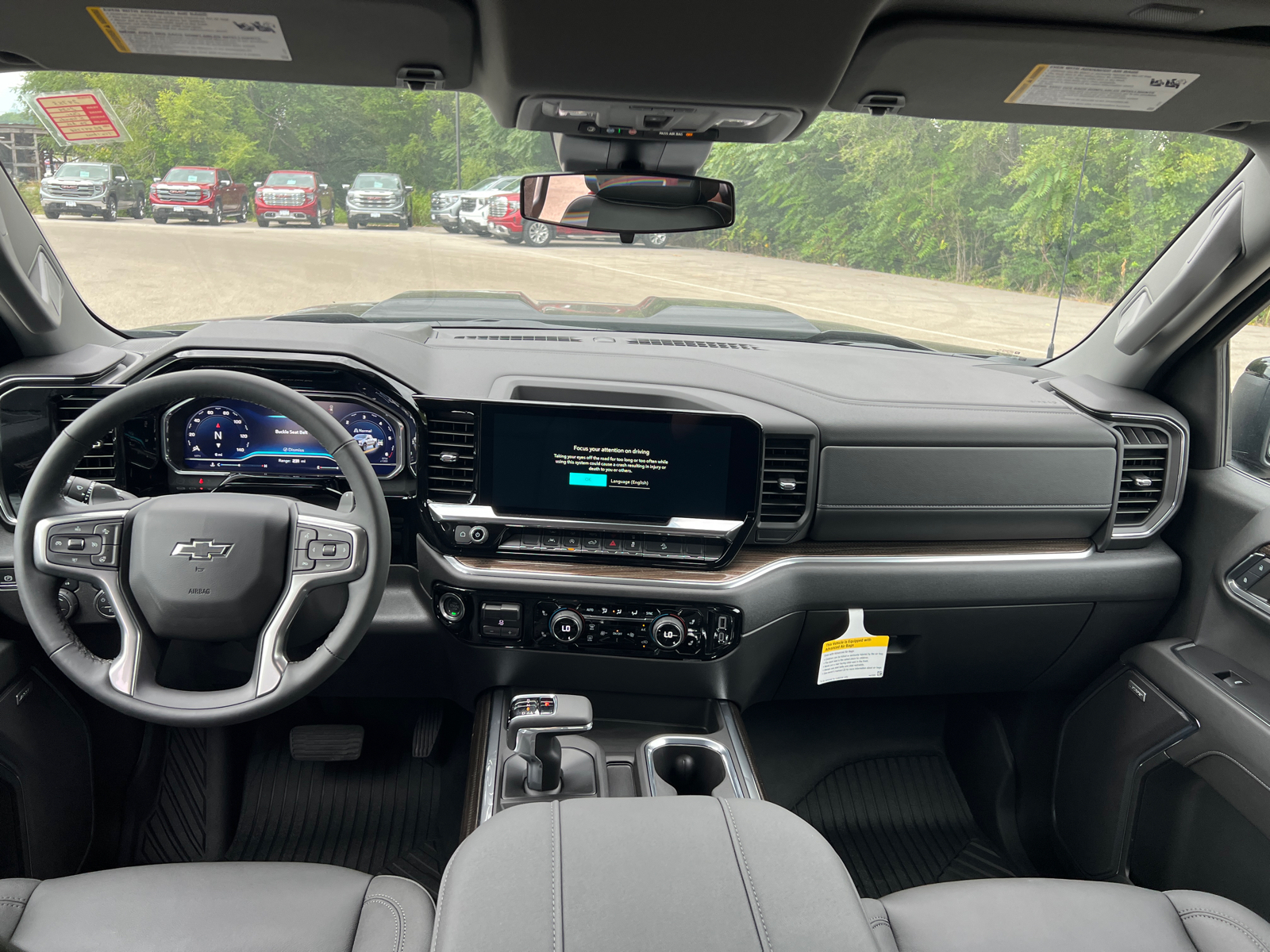 2024 Chevrolet Silverado 1500 LT Trail Boss 32