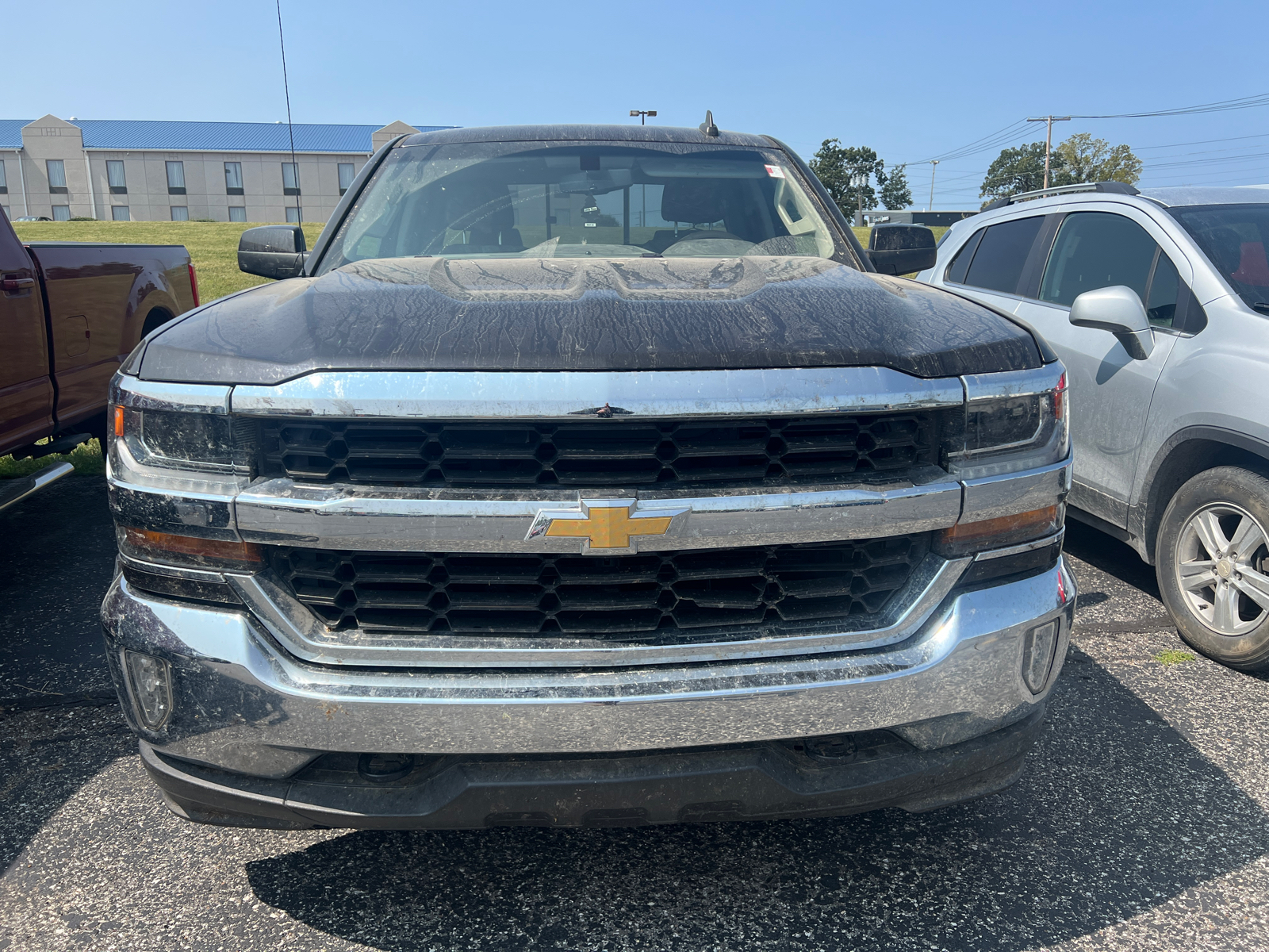 2018 Chevrolet Silverado 1500 LT 2