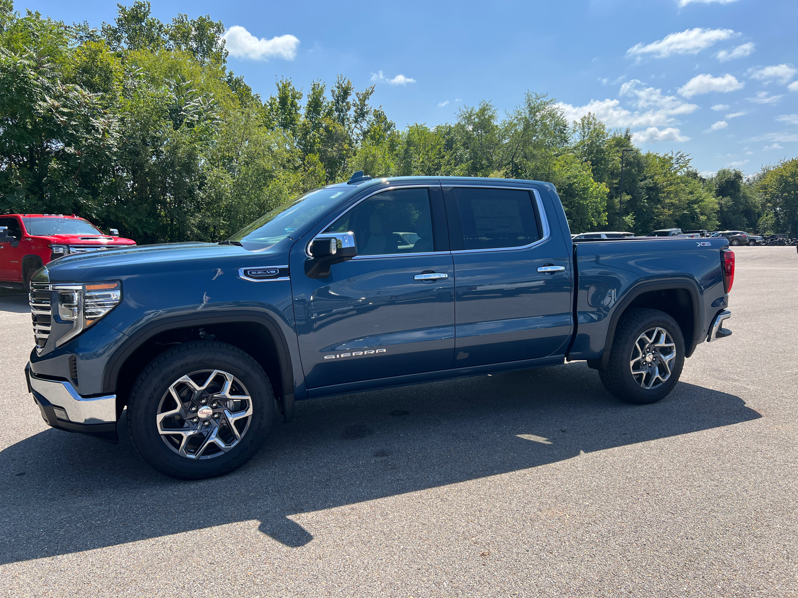 2024 GMC Sierra 1500 SLT 7