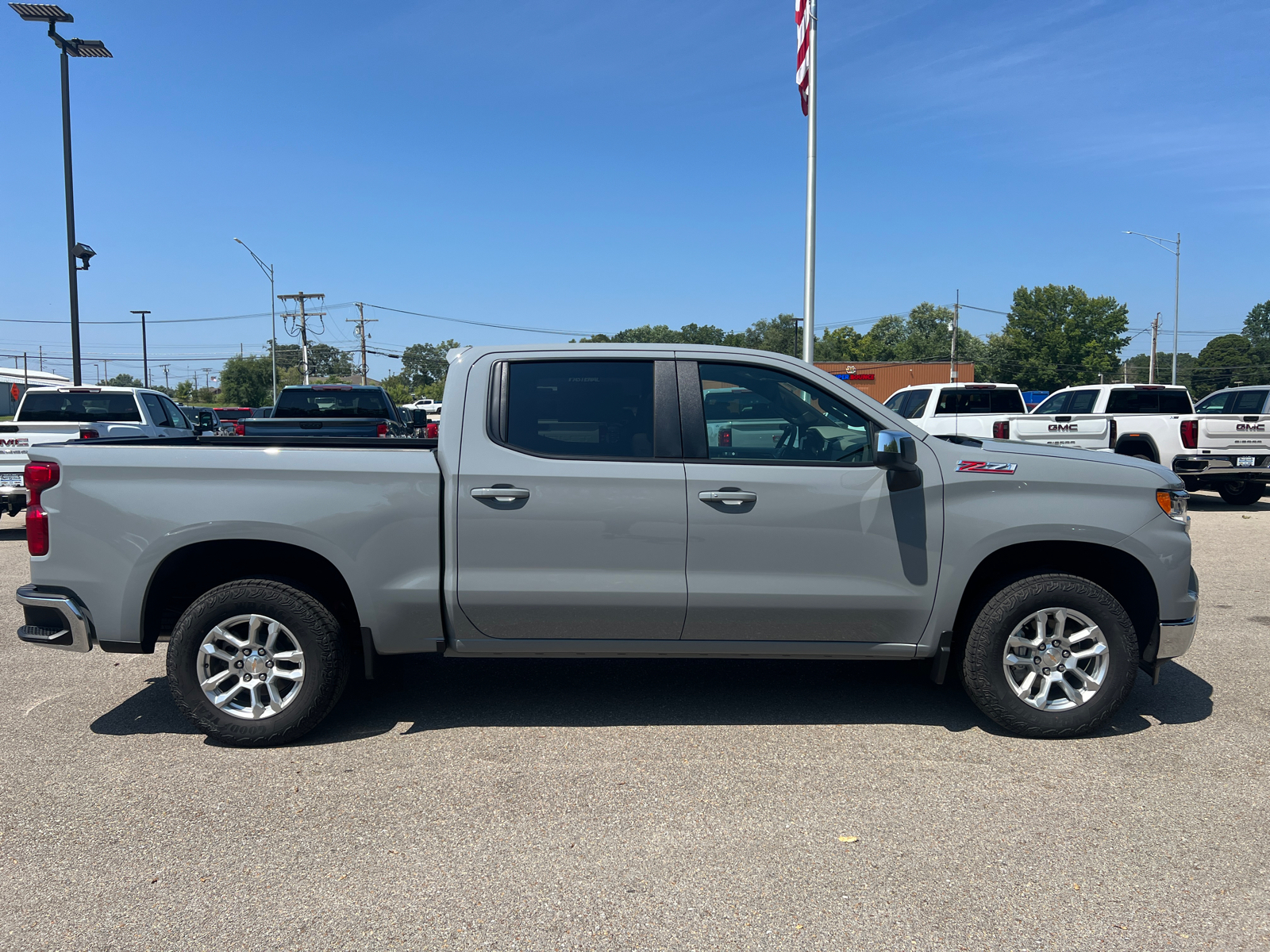 2024 Chevrolet Silverado 1500 LT 16