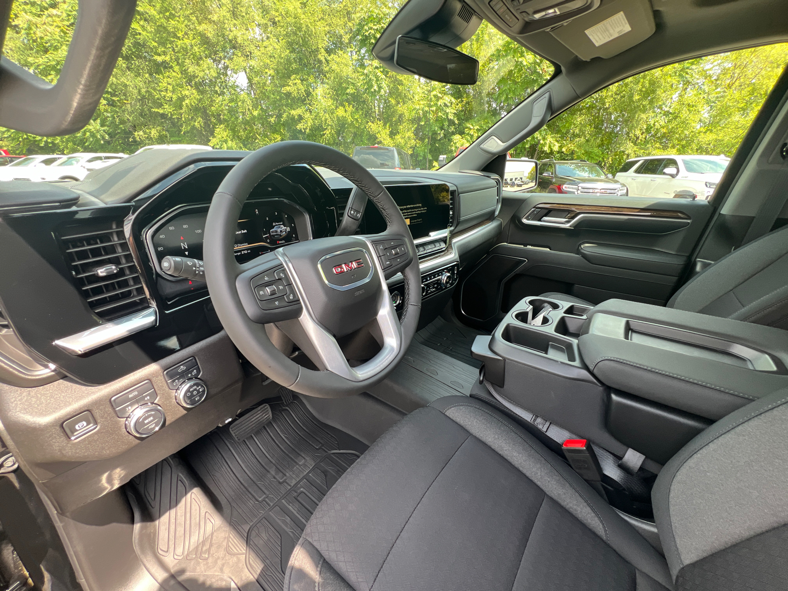 2024 GMC Sierra 1500 Elevation 15