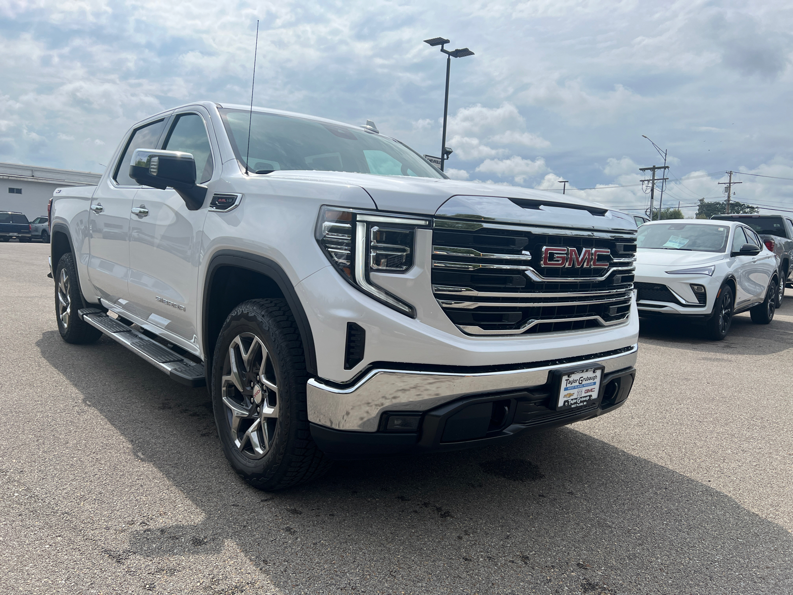 2024 GMC Sierra 1500 SLT 5