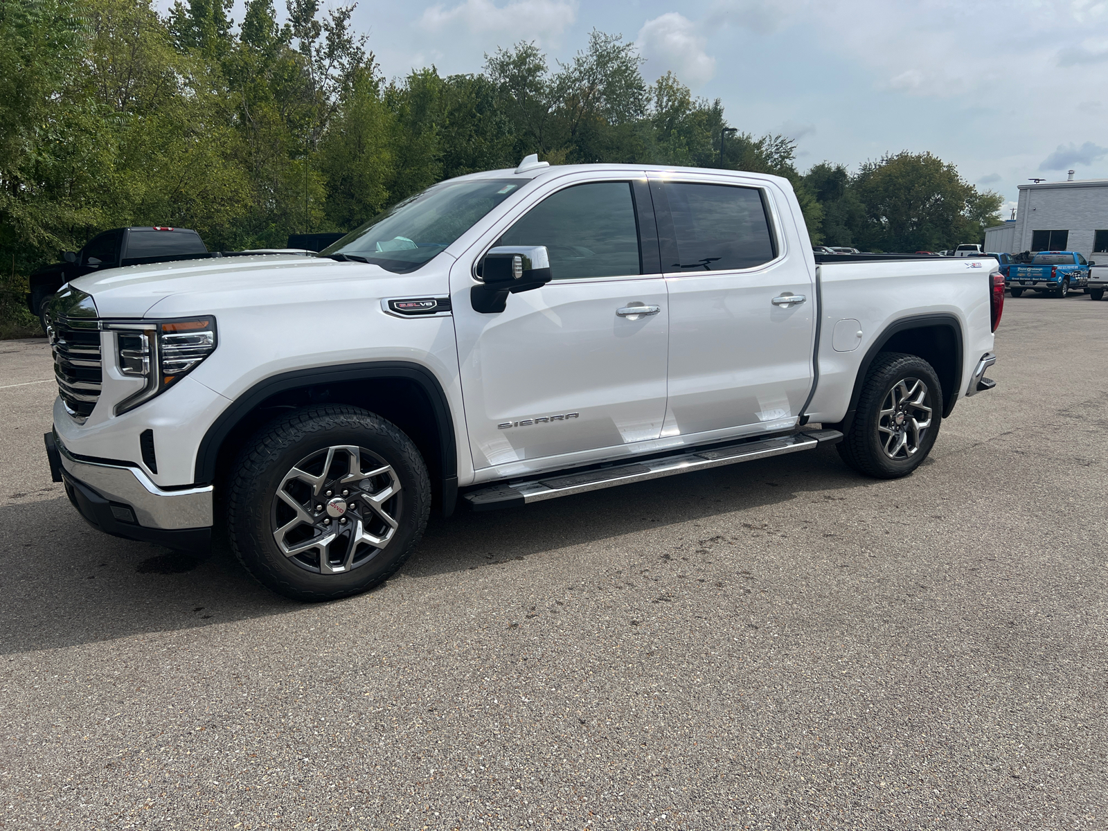 2024 GMC Sierra 1500 SLT 7