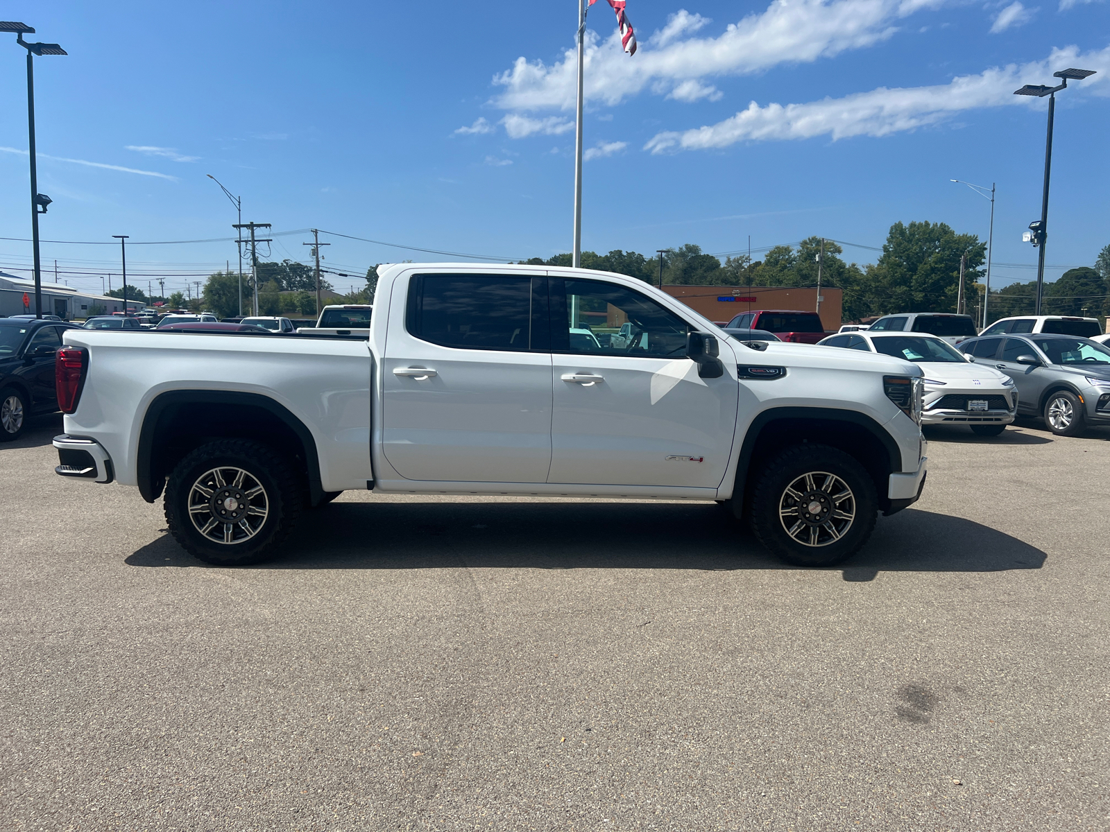 2024 GMC Sierra 1500 AT4 14