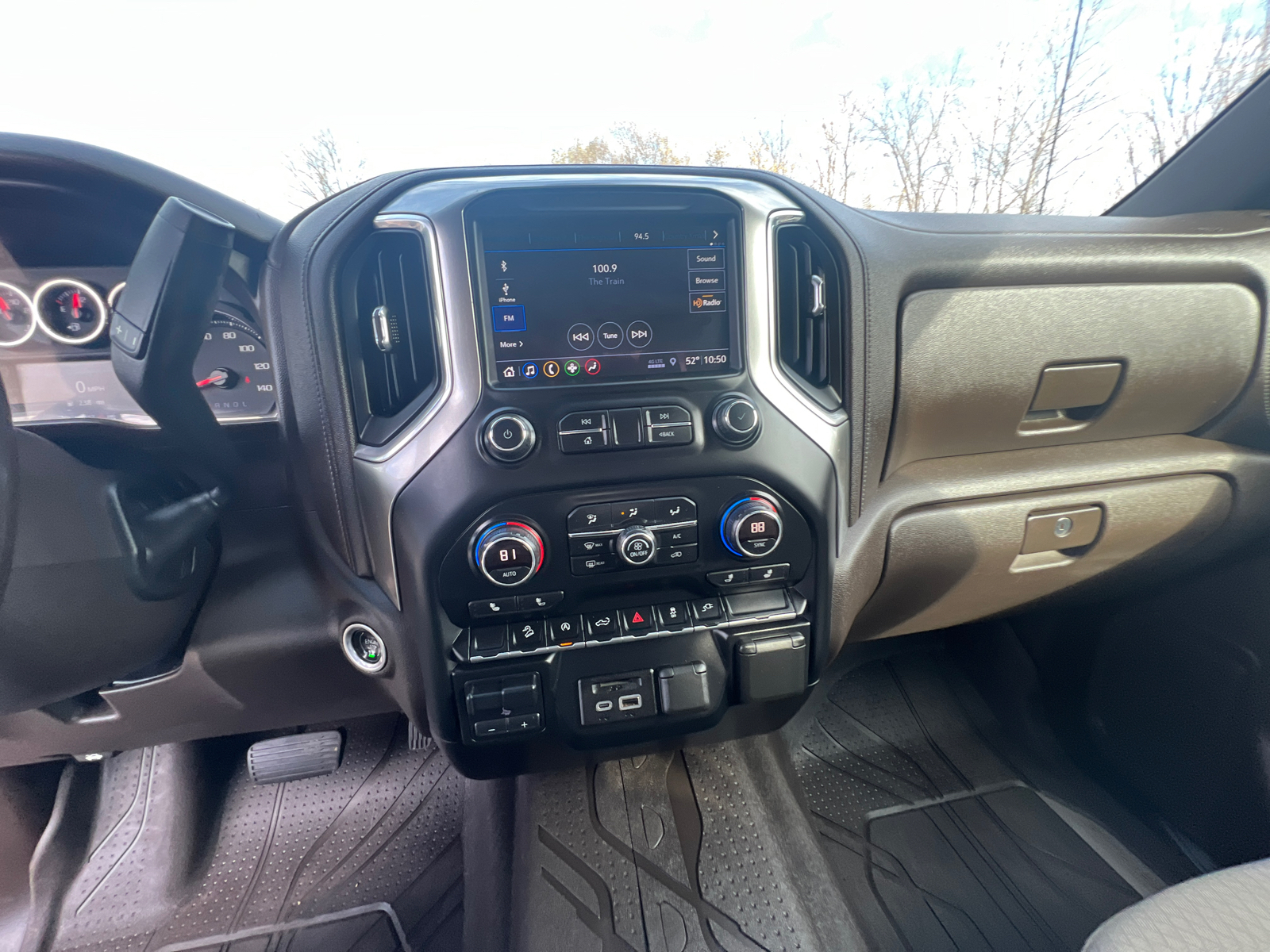 2019 Chevrolet Silverado 1500 LT 23