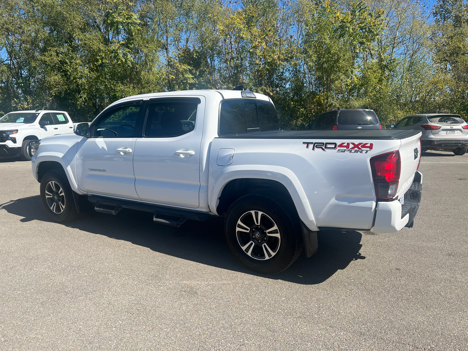 2019 Toyota Tacoma 4WD  9