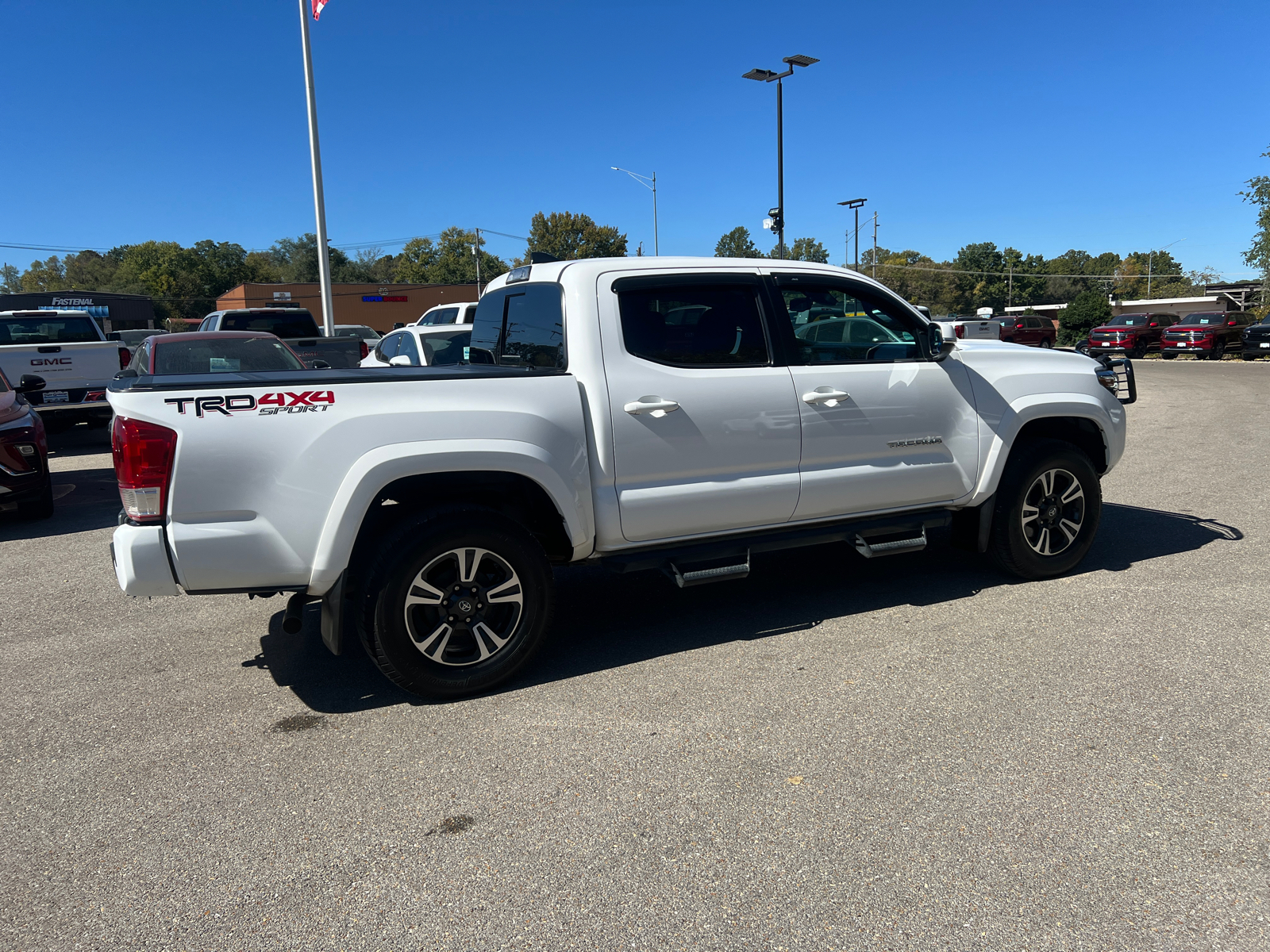 2019 Toyota Tacoma 4WD  14