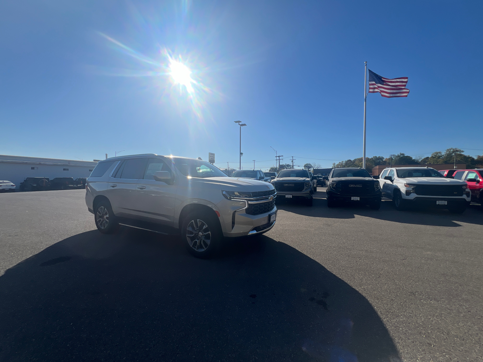 2024 Chevrolet Tahoe LS 2