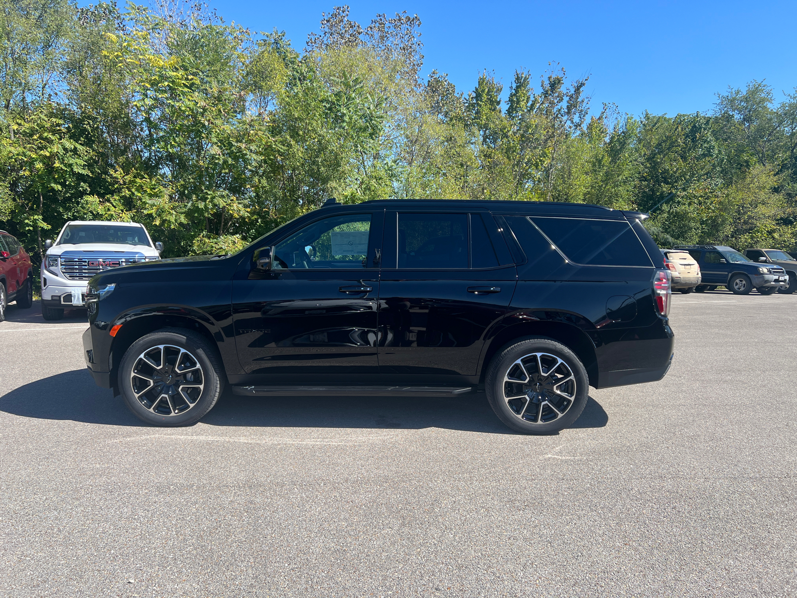 2024 Chevrolet Tahoe RST 8