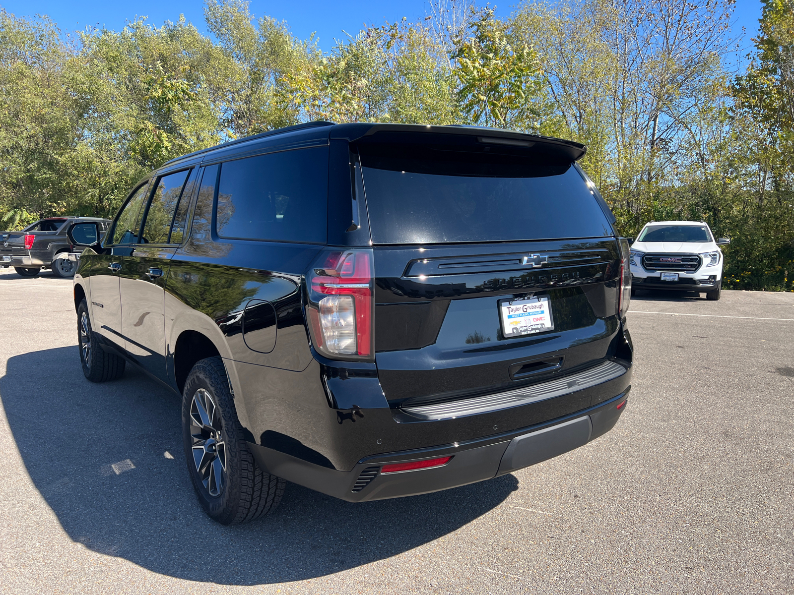 2024 Chevrolet Suburban Z71 10