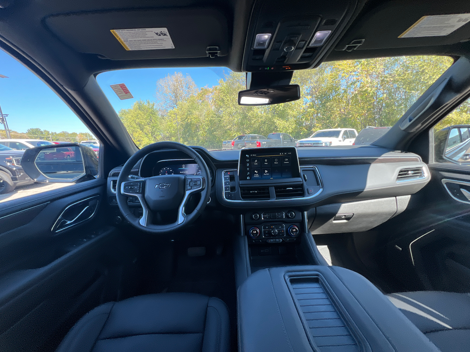 2024 Chevrolet Suburban Z71 37