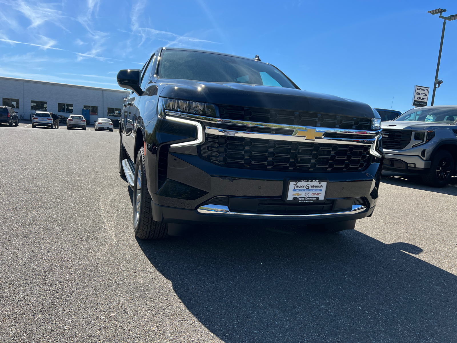 2024 Chevrolet Suburban LS 5